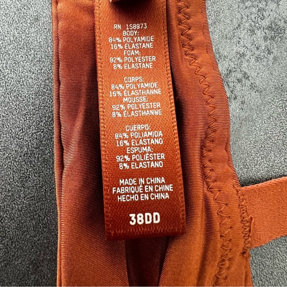 SKIMS Orange Toned Wireless Bra - Picture 4 of 5